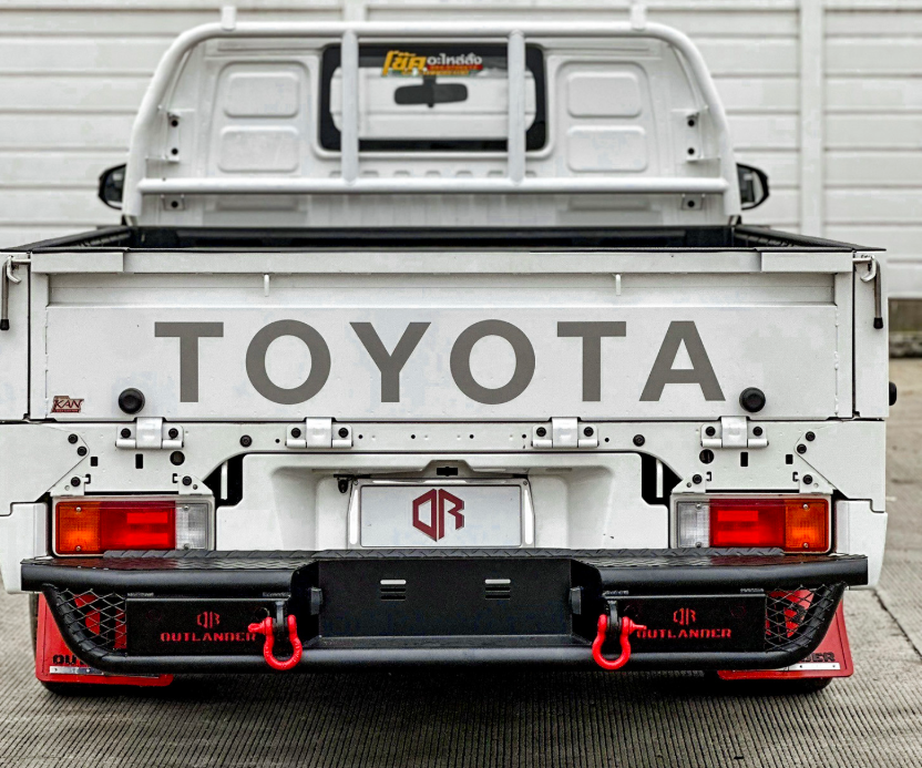 Pare-choc AR R-8 Toyota LN171